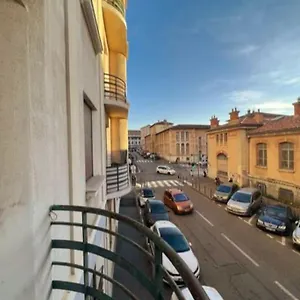  Apartment Label Etape - 2min Gare - Wifi - Terrasse