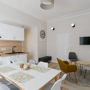  Apartment Flat Saint Charles