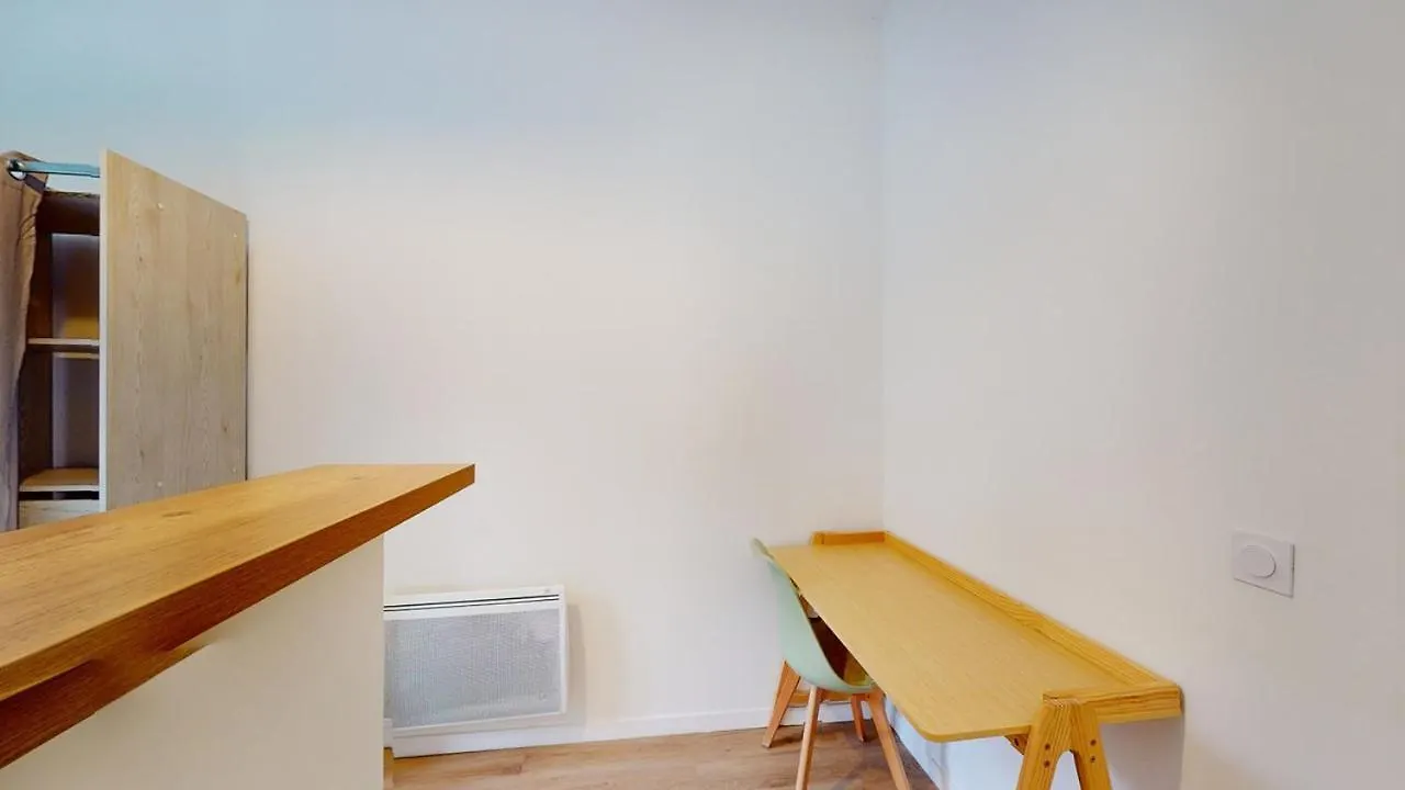 Apartment T3 Spacieux - Proche Gare - Entierement Renove Marseille